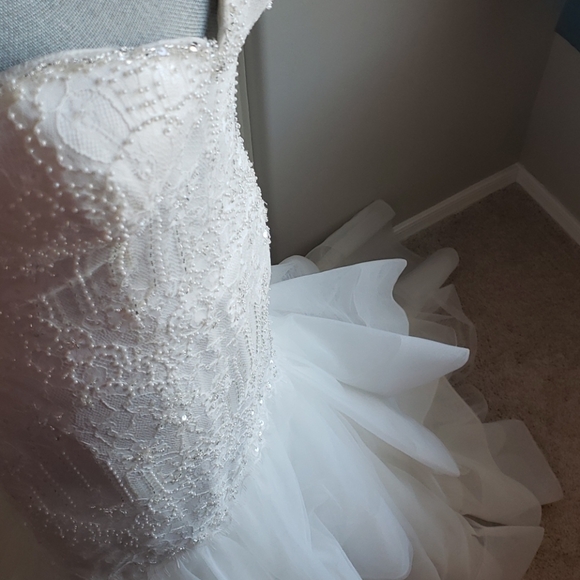 Alfred Angelo BRAND NEW never been worn dress - Picture 14 of 16